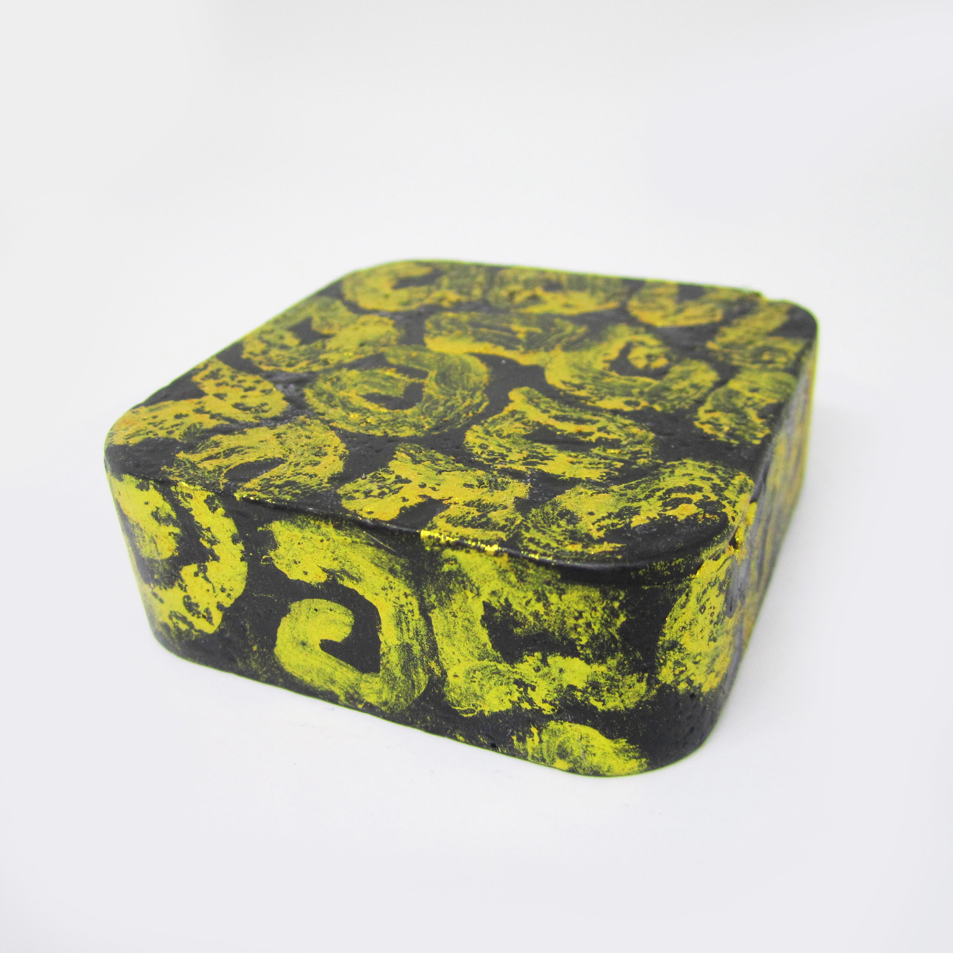 RIMURIMU Handmade Charcoal Soap GOLD Designer Bath Soap