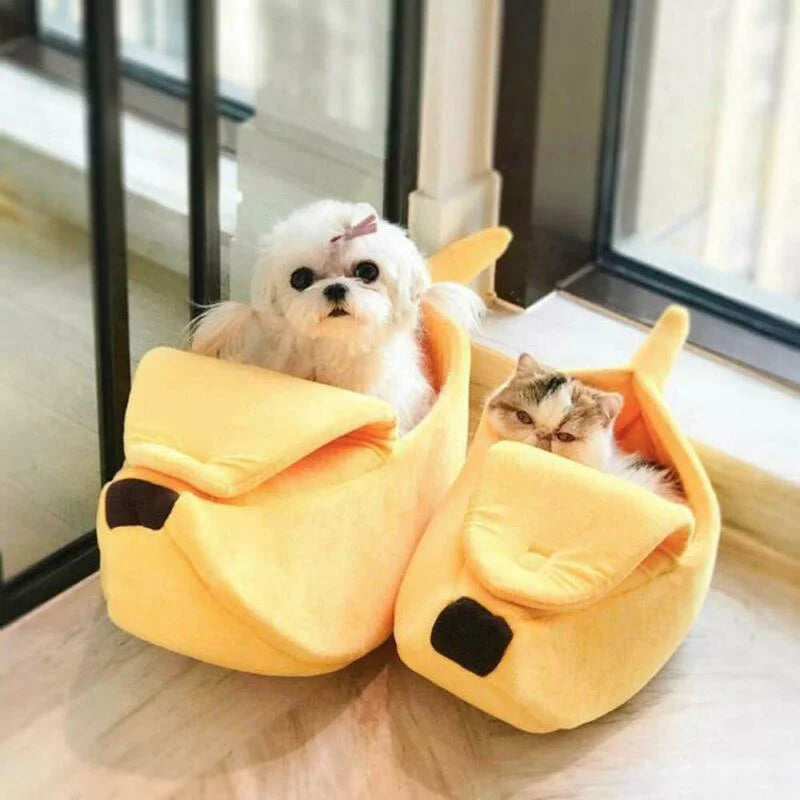 Banana shaped pet bed house - multicolor