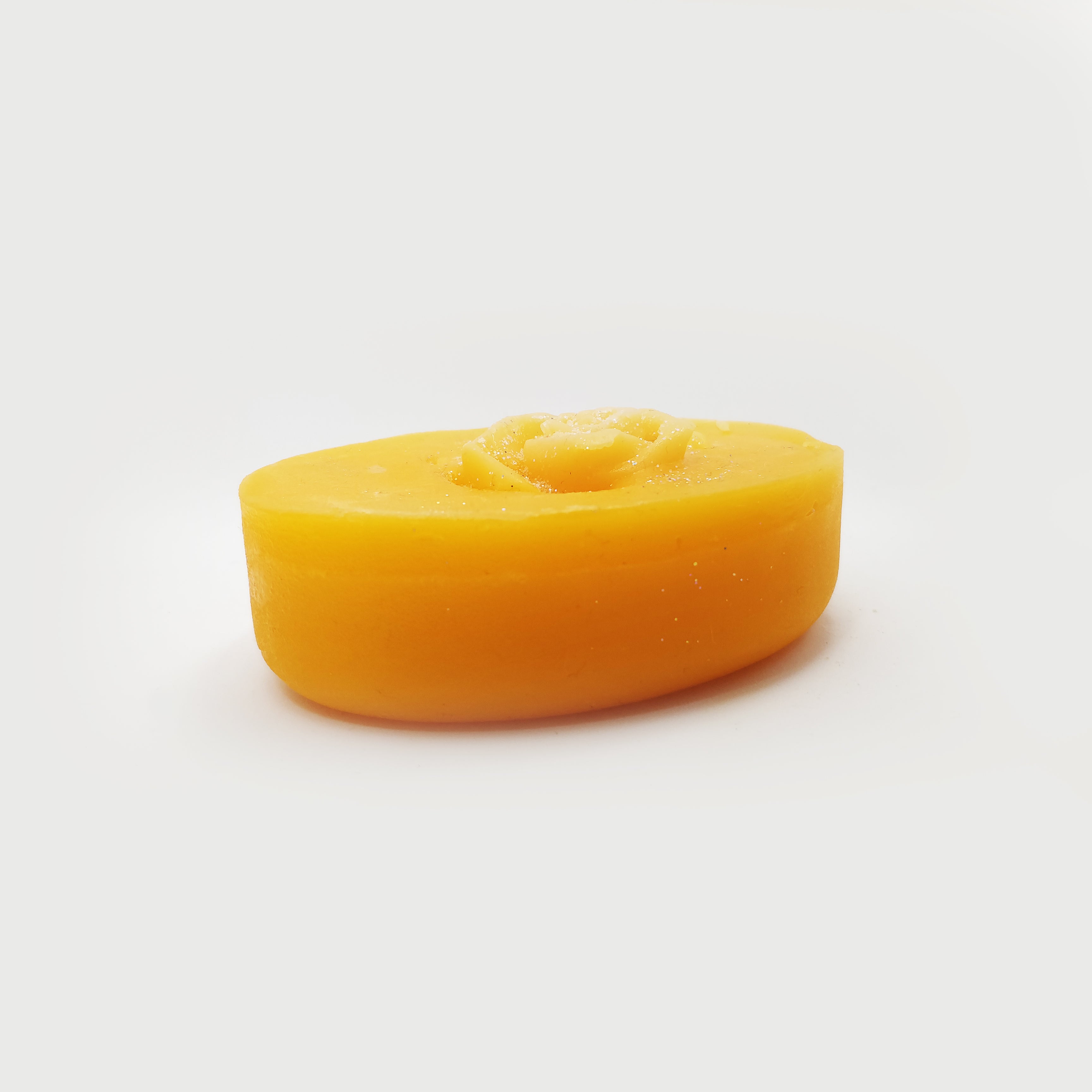 RIMURIMU Handmade Pure Vitamin C Cleansing Designer Bath Soap