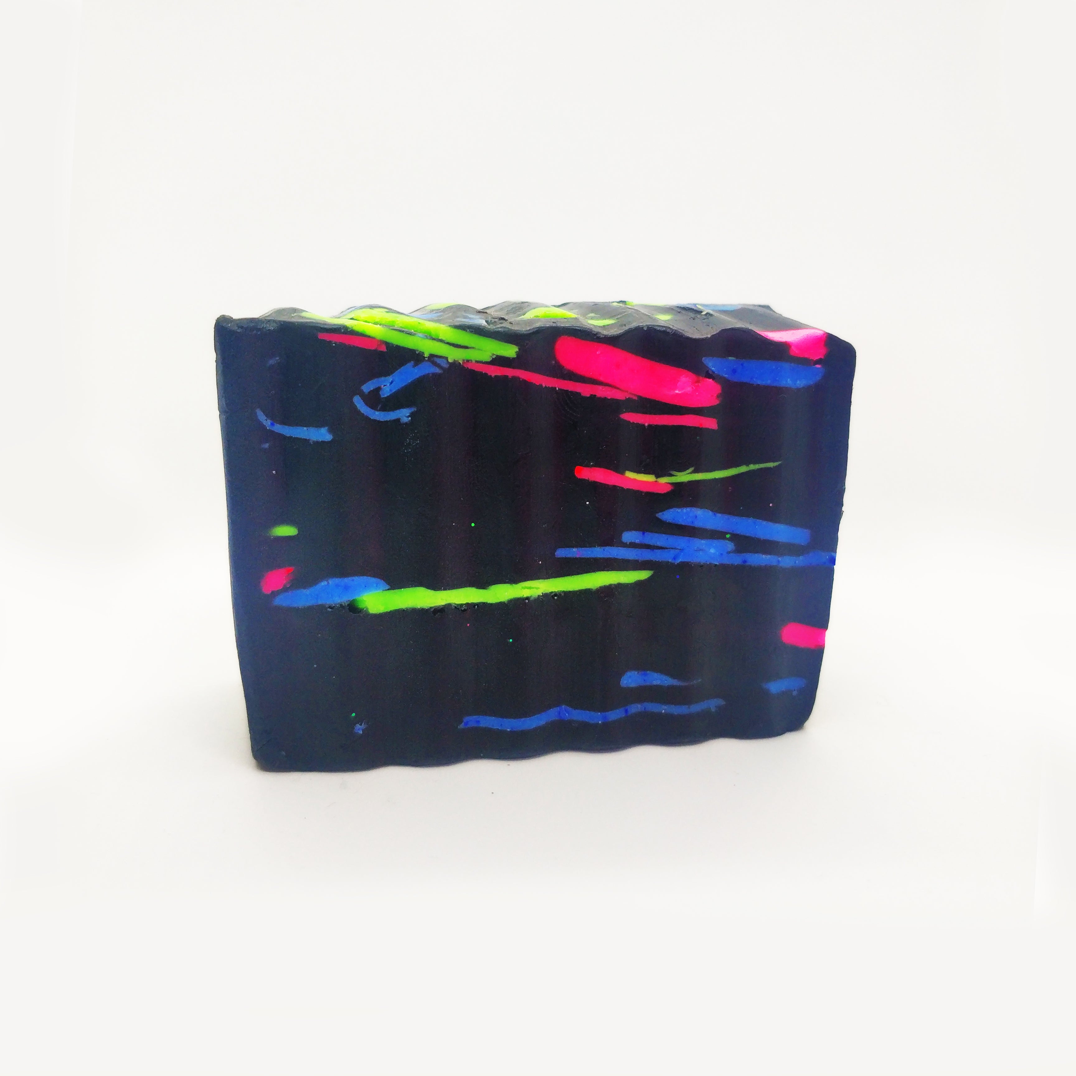 RIMURIMU Handmade Charcoal Activated Elixir Black & Avocado Designer Bath Soap