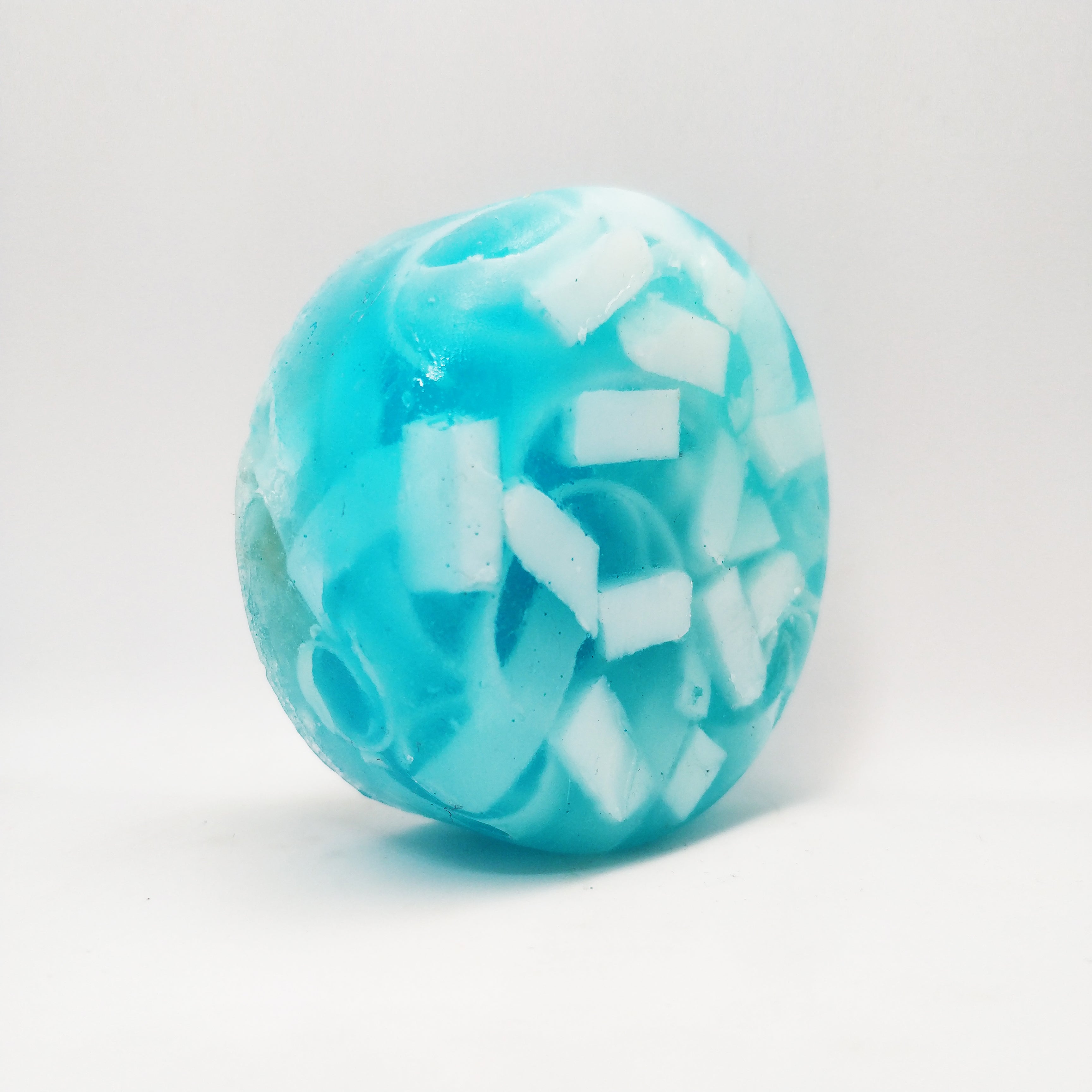 RIMURIMU Handmade Arctic Blue Oyster Peppermint Designer Bath Soap