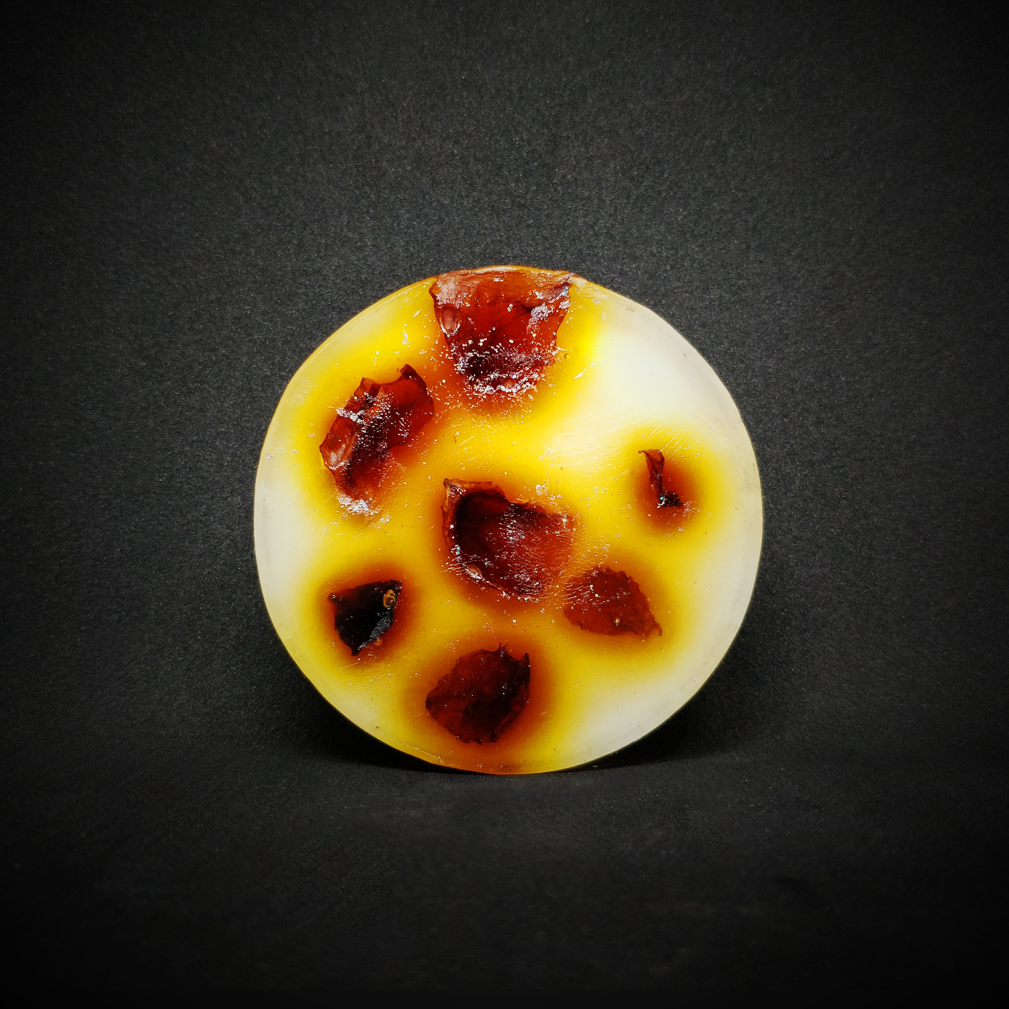 RIMURIMU Handmade Botanical Rose & Coconut Designer Bath Soap