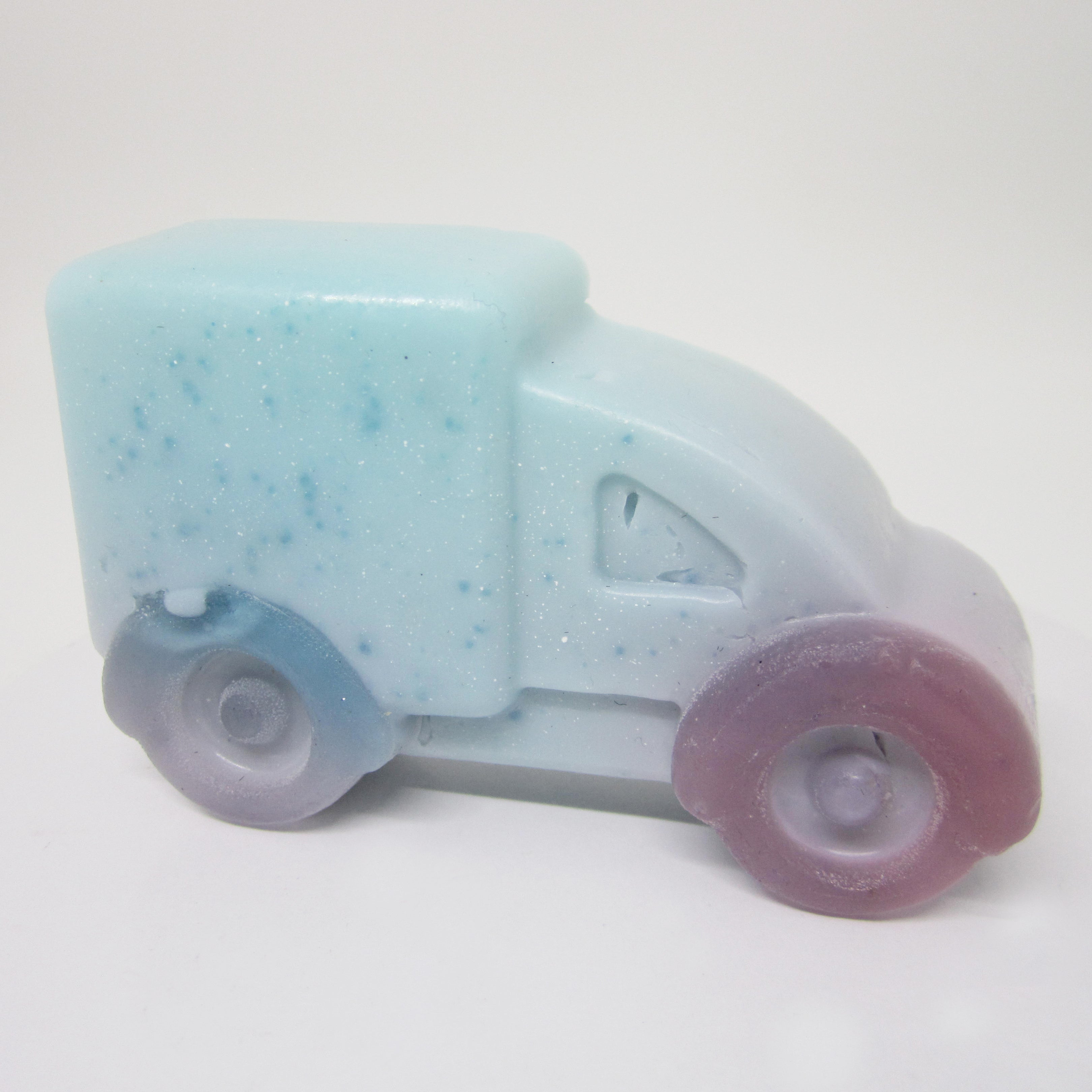 RIMURIMU Handmade Kids Blue Van Natural Soap