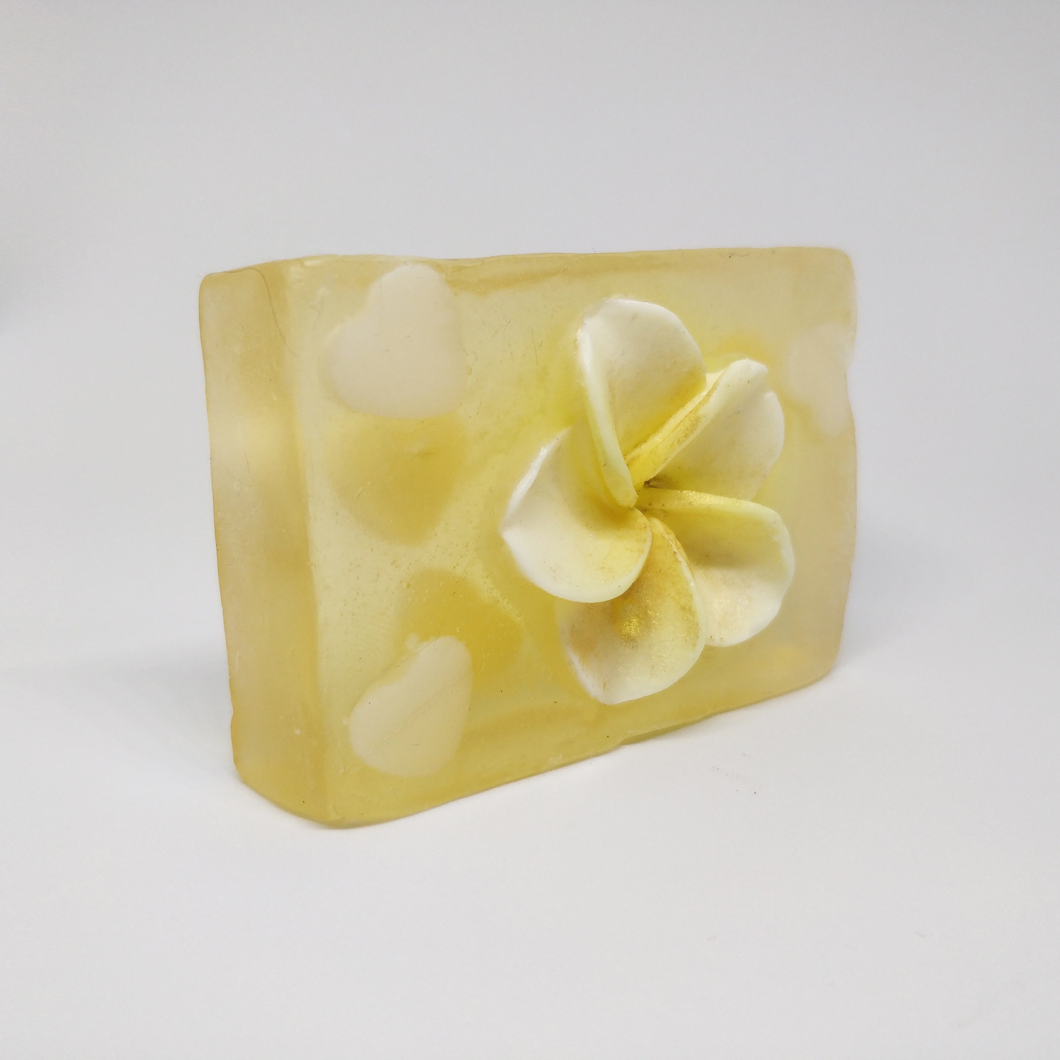 RIMURIMU handmade natural Frangipani Designer Bath Soap