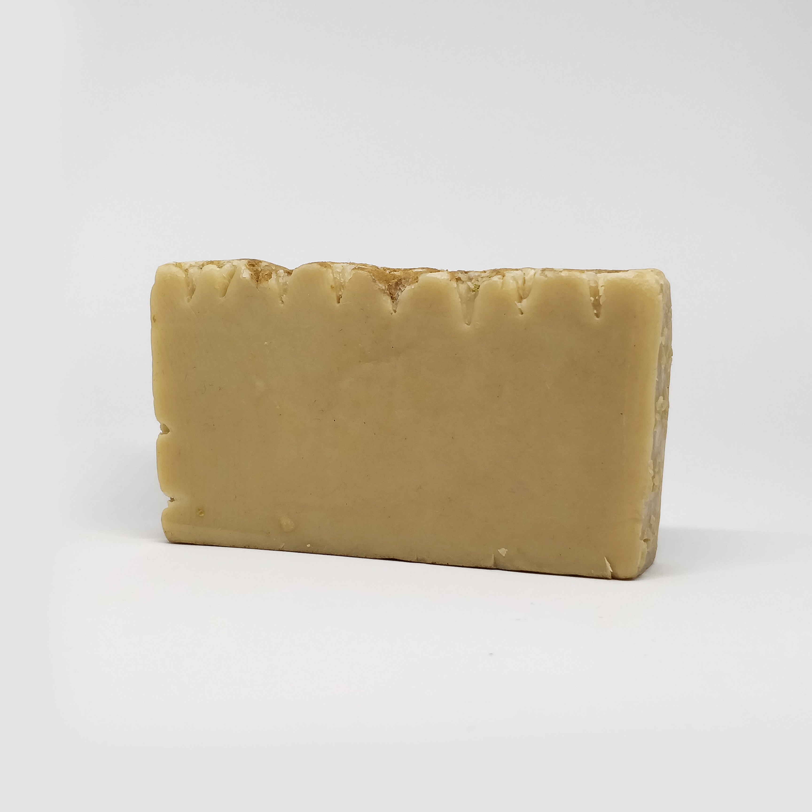 RIMURIMU handmade natural Sandalwood Designer Bath Soap