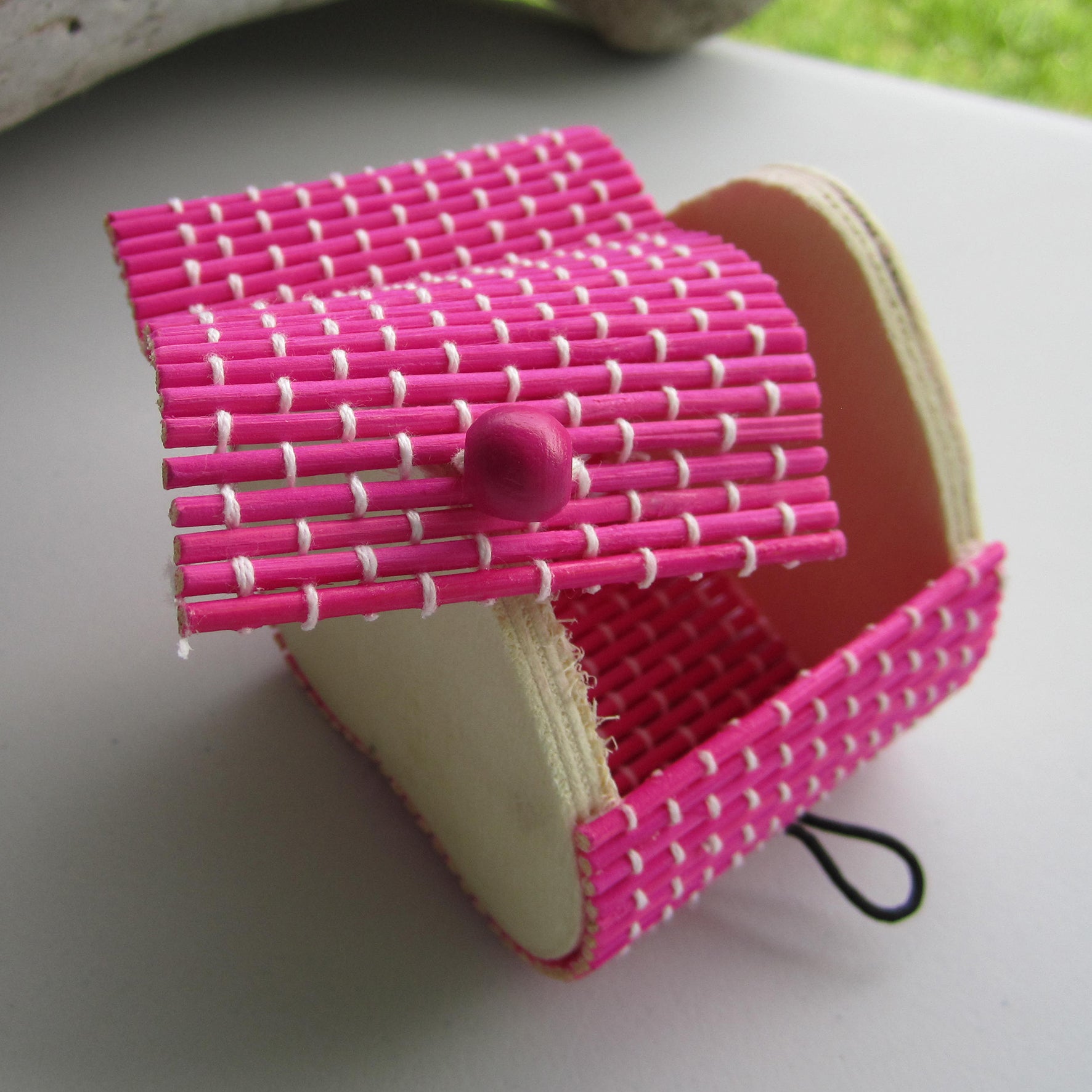 Simple Cute Heart Shaped Bamboo Storage Box - Pink