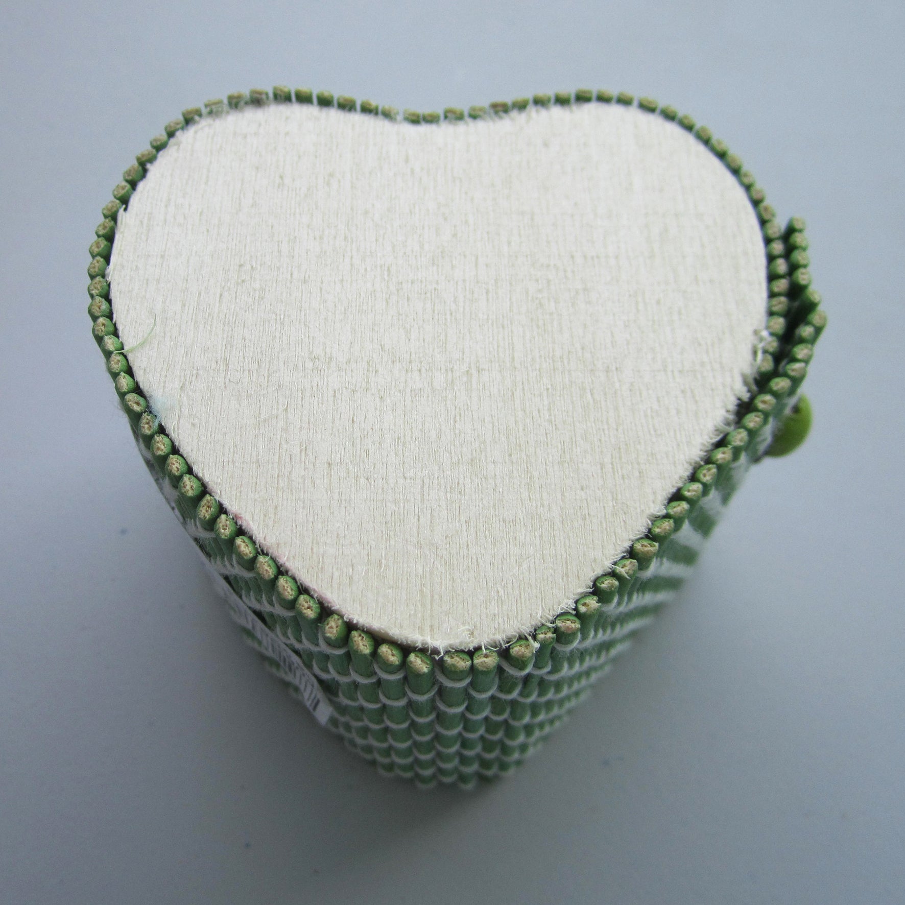 Simple Cute Heart Shaped Bamboo Storage Box - Green