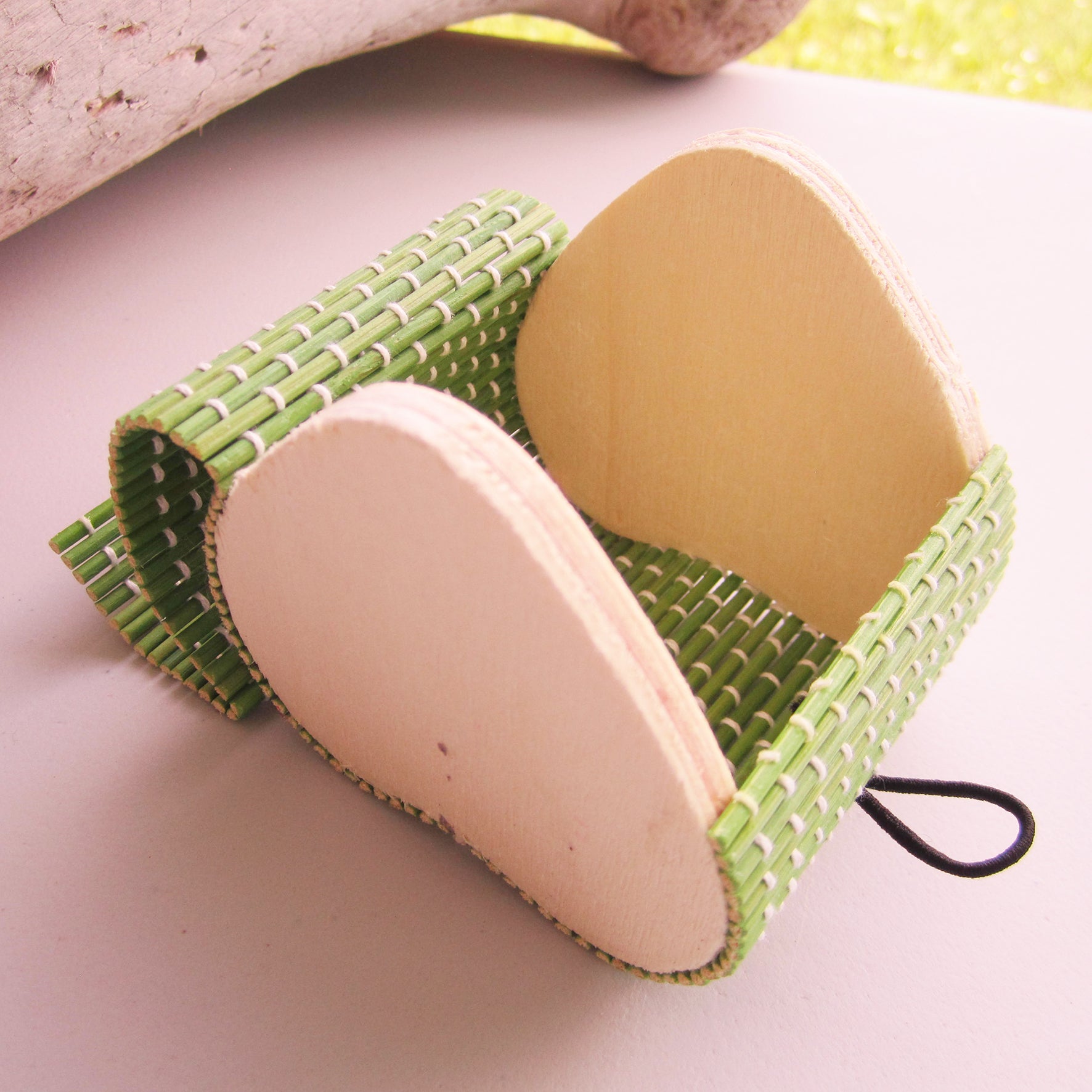 Simple Cute Heart Shaped Bamboo Storage Box - Green