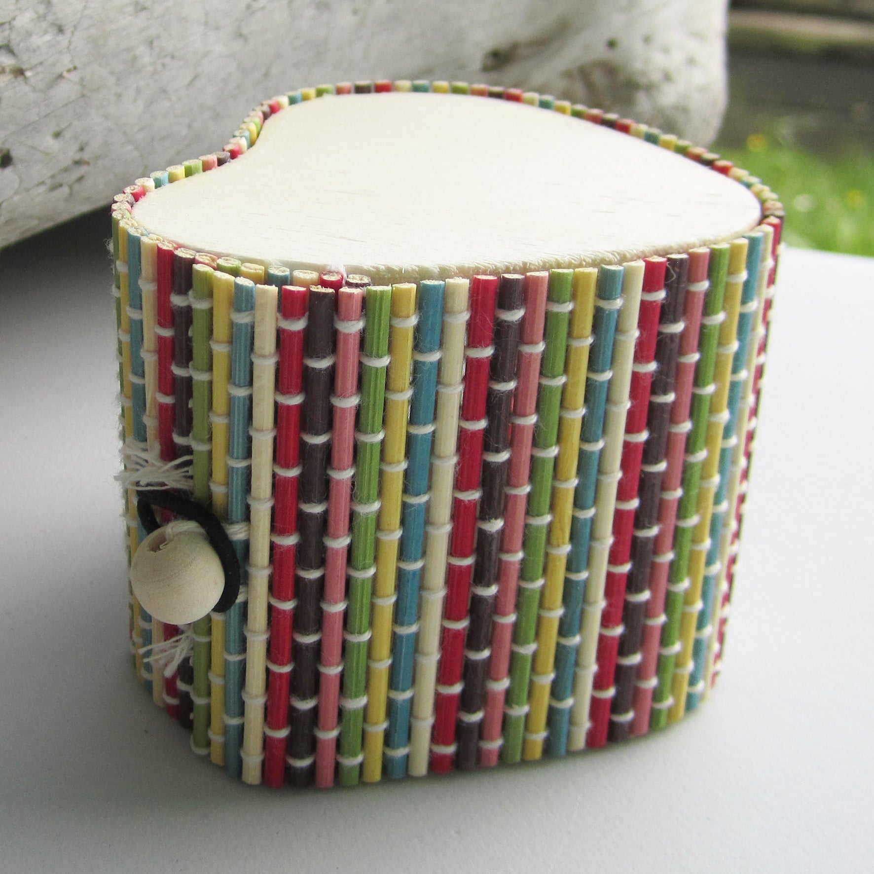 Simple Cute Heart Shaped Bamboo Storage Box - Multi