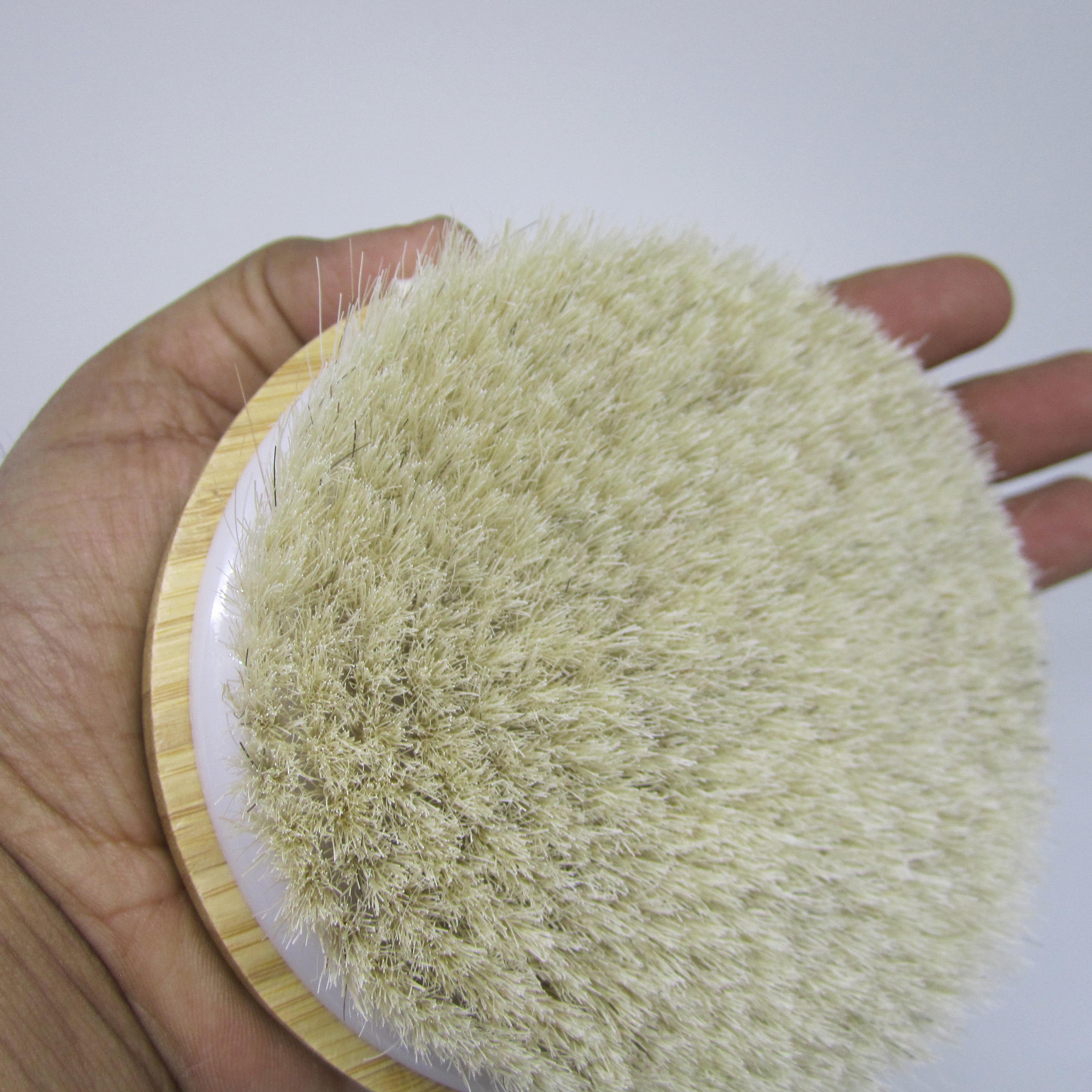 Natural Sisal Exfoliating Wooden Bath Brush - ROUND