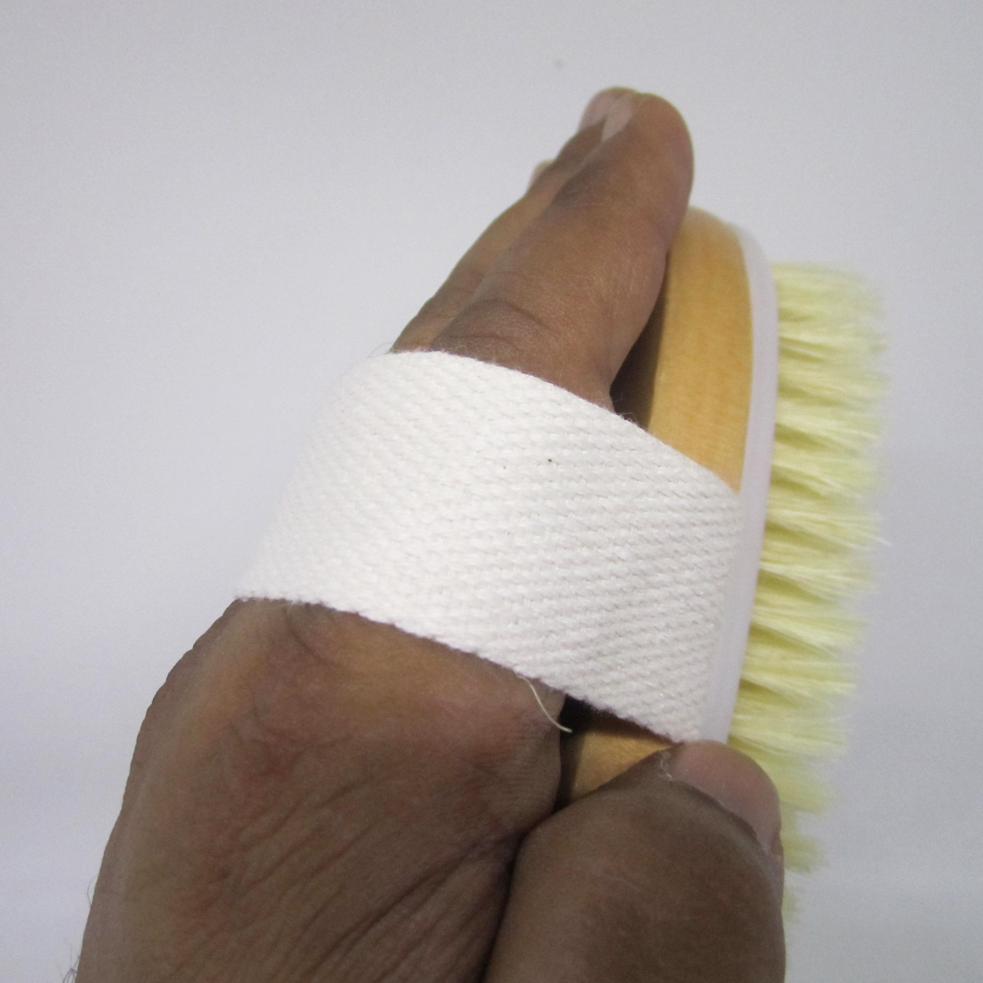 Natural Sisal Exfoliating Wooden Bath Brush - OVAL